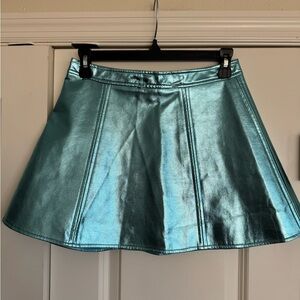 TCEC Metallic blue/green Skirt small NWOT